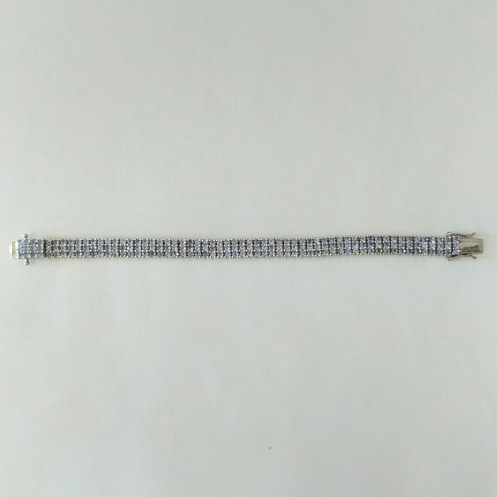 Tanzanite in white gold plated onto 925 sterling silver, bracelet